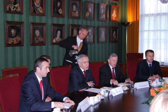 Parlementsvoorzitter Kosovo bezoekt Eerste Kamer