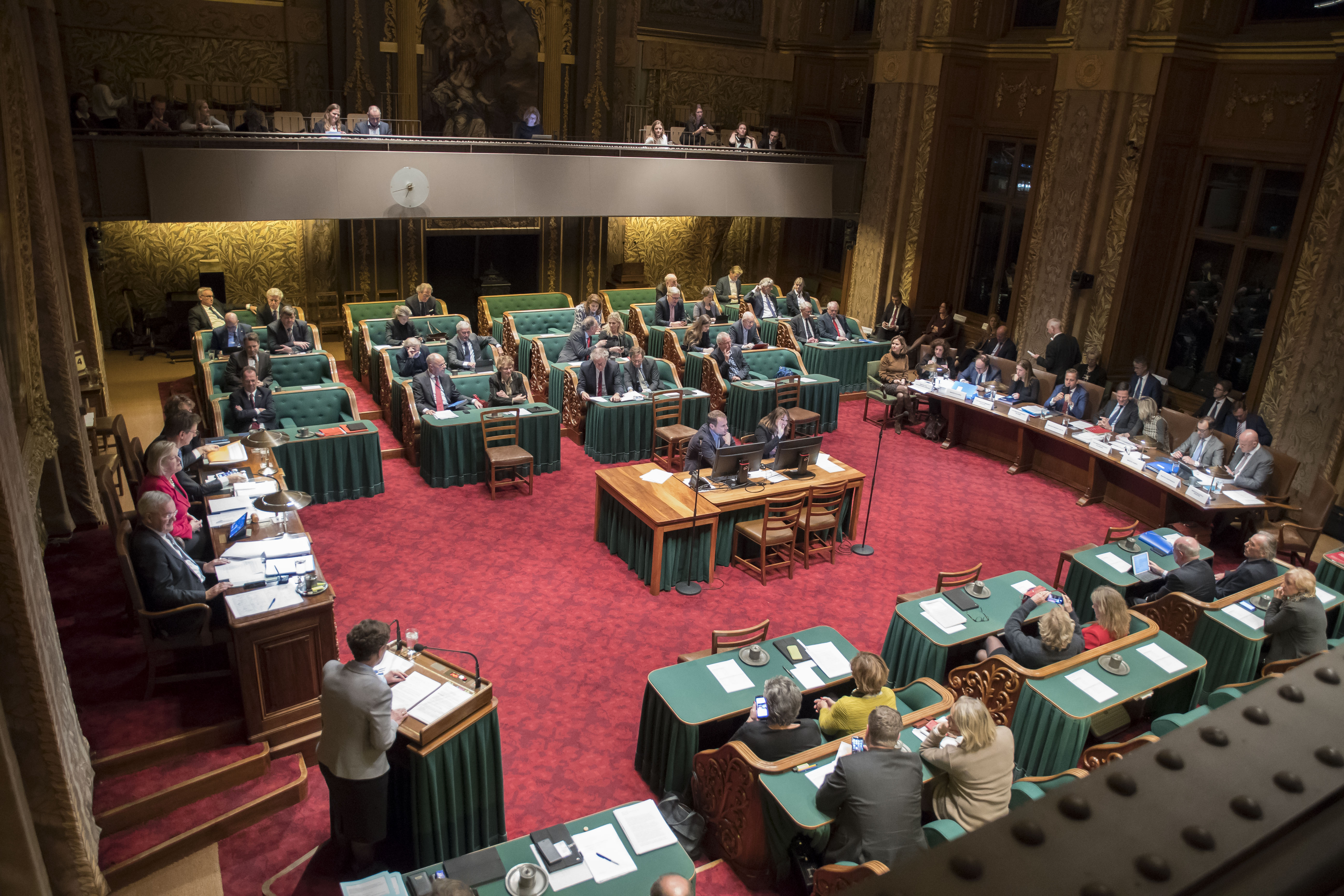 Kamer Neemt Drie Moties Aan Bij APB - Eerste Kamer Der Staten-Generaal