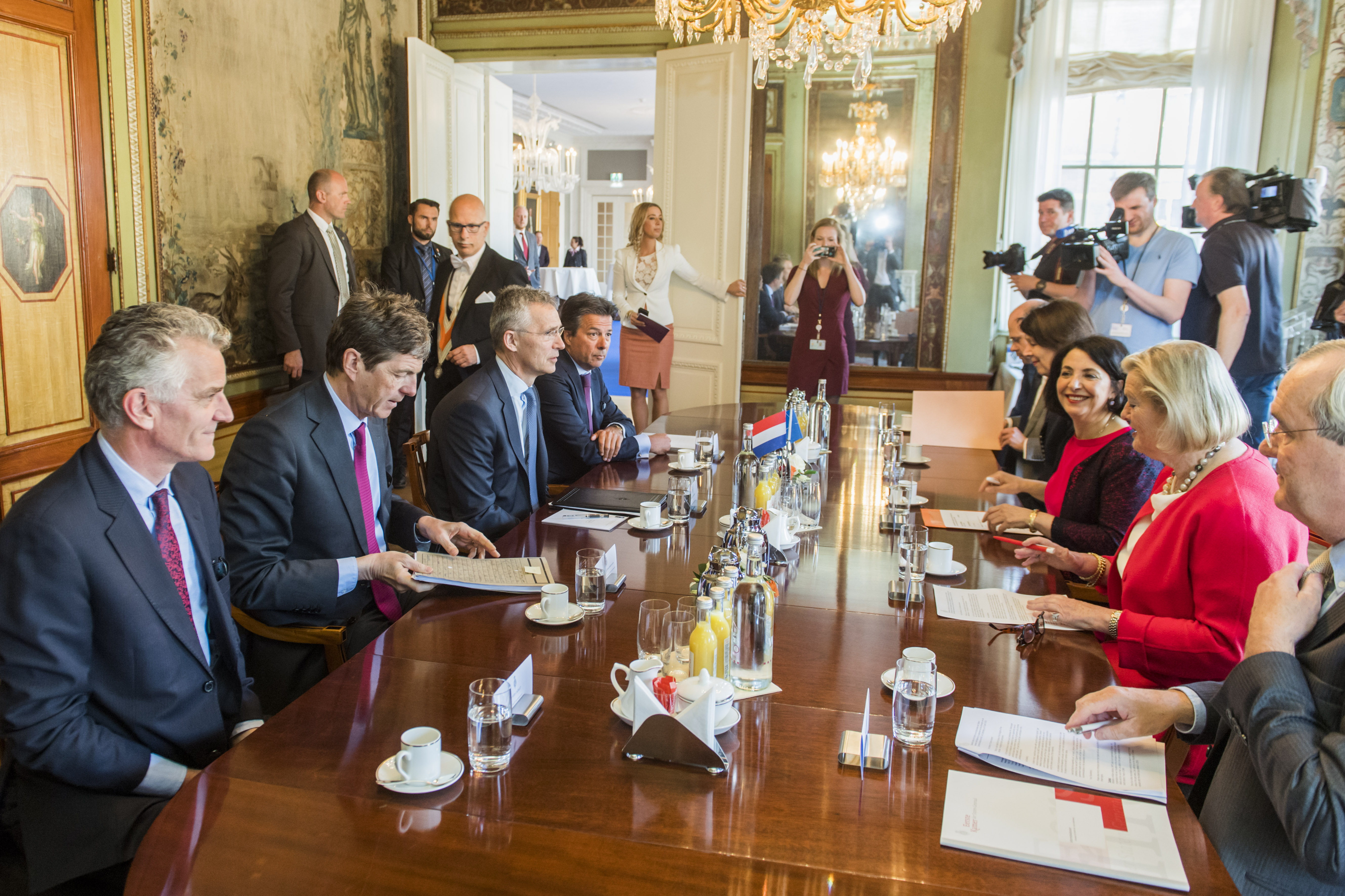 Secretaris-Generaal NAVO Bezoekt Staten-Generaal - Eerste Kamer Der ...