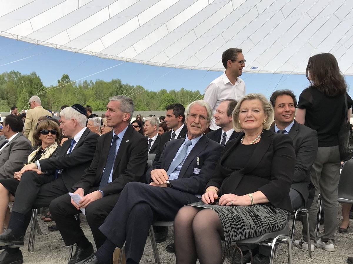 Voorzitter Eerste Kamer bij herdenkingen in Dachau