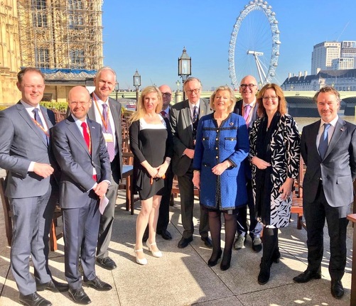 De delegatie van Eerste en Tweede Kamerleden 