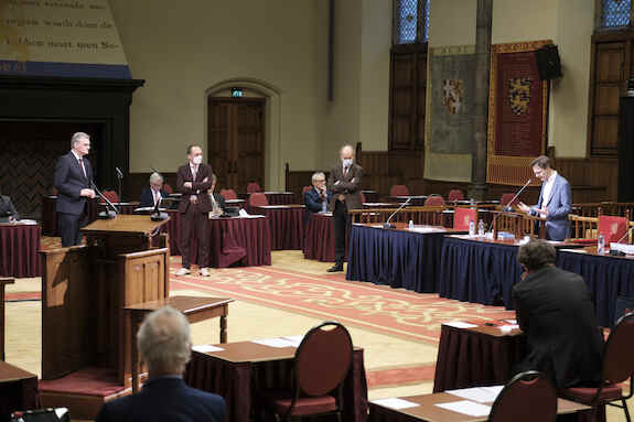Kamer debatteert over correctief referendum