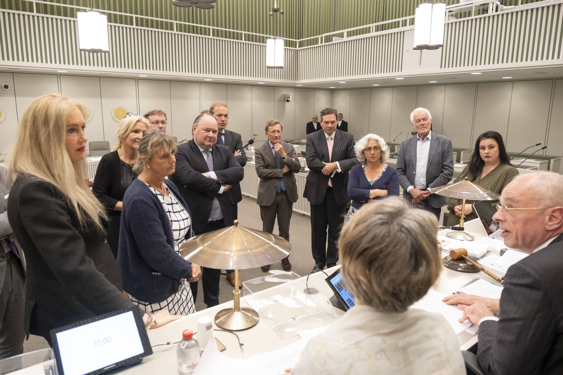 Overleg tussen de Voorzitter en de aanwezige woordvoerders in het debat over de Staat van de rechtsstaat