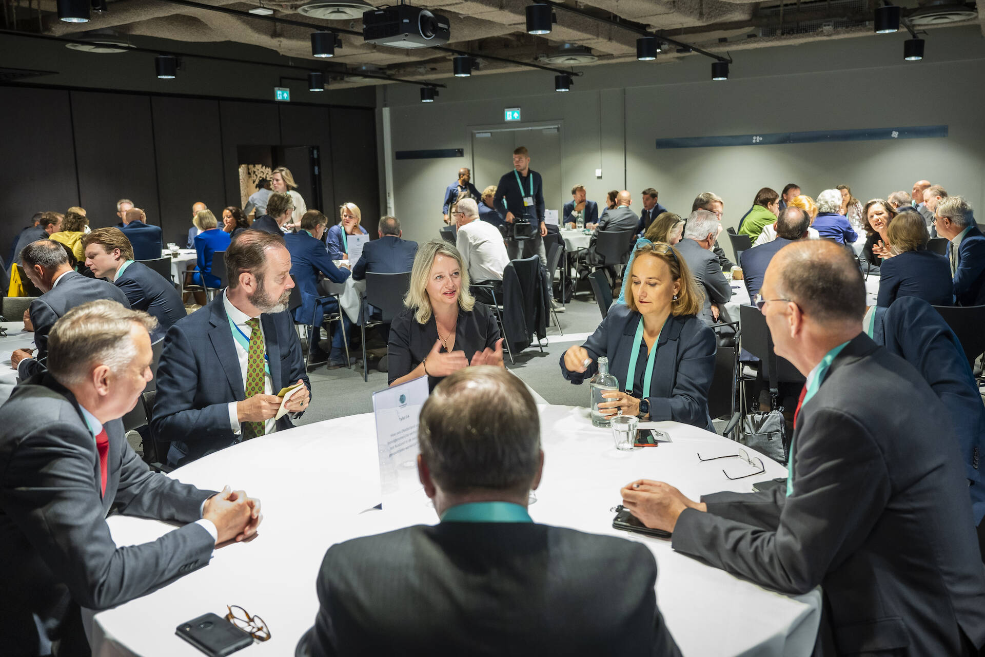 Gesprek tussen ambassadeurs en Kamerleden - 2