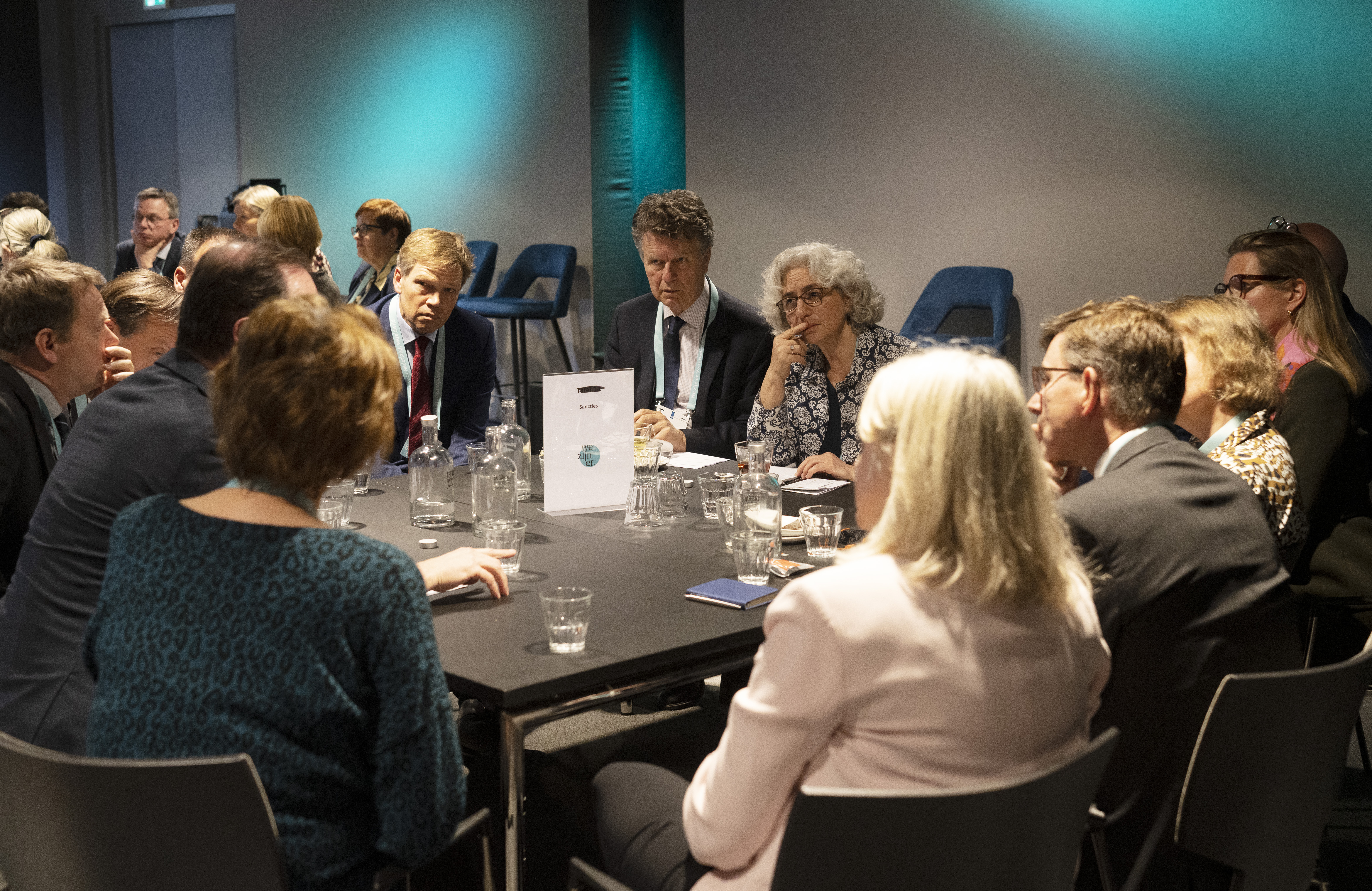 Staten-Generaal Ontvangen Nederlandse Ambassadeurs - Eerste Kamer Der ...