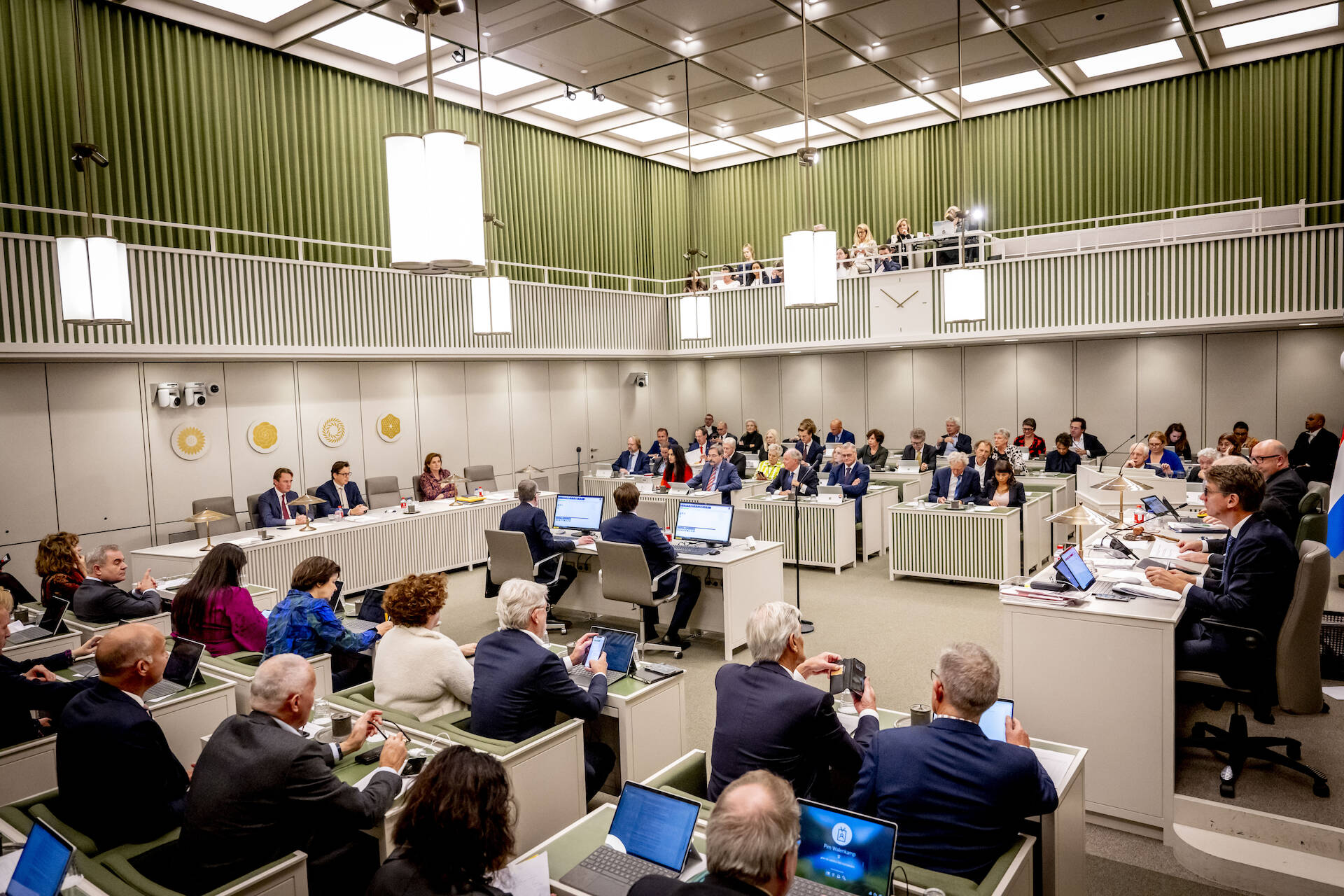 De Eerste Kamer stemde dinsdag 14 november in met een wijziging van de Wet op de huurtoeslag waarmee voor Oekraïners voor de duur van hun tijdelijke bescherming in Nederland het recht op huurtoeslag wordt gecreëerd.
