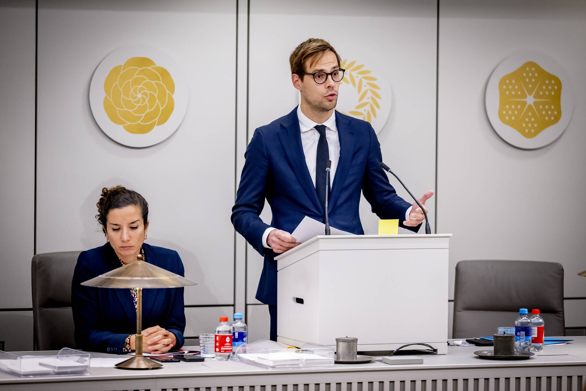 Staatssecretaris Nobel van Participatie en Integratie tijdens het debat op 12 november 2024