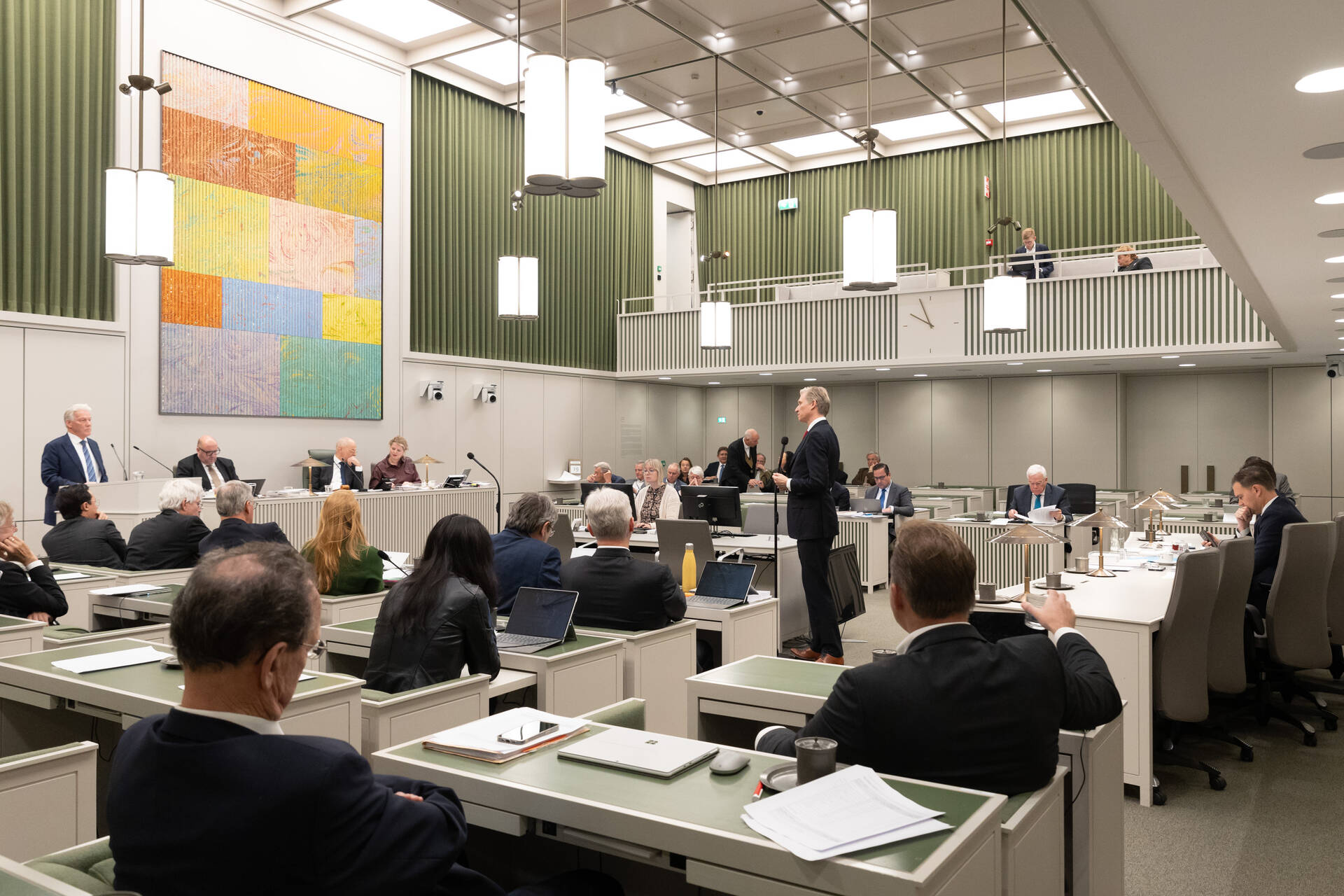 De plenaire zaal tijdens het debat