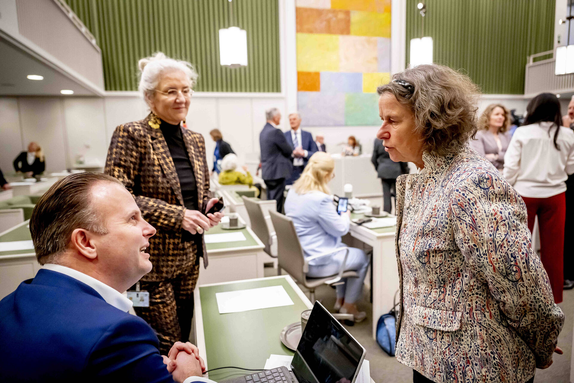 Overleg tijdens een schorsing van het debat