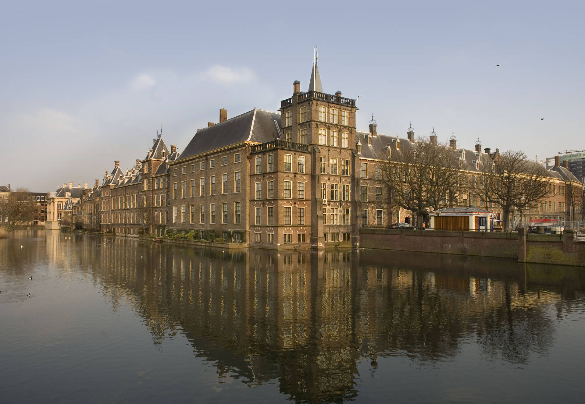 De Eerste Kamer aan de Hofvijver in Den Haag