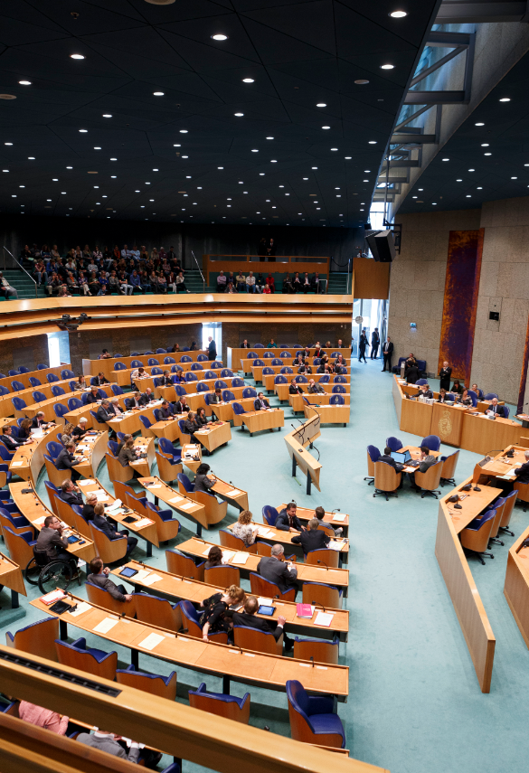 De plenaire zaal van de Tweede Kamer