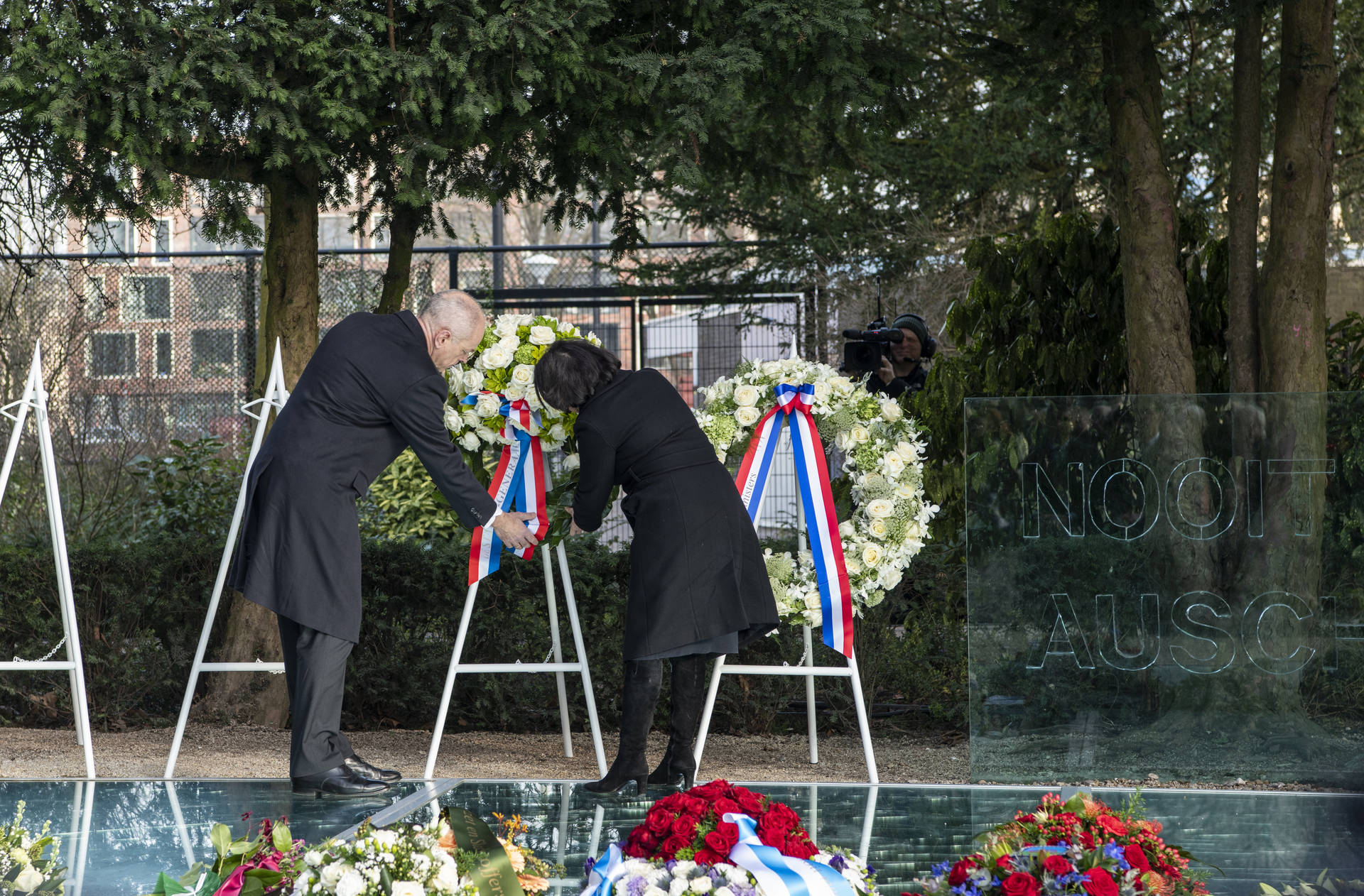 Kamervoorzitters bij Nationale Holocaust Herdenking