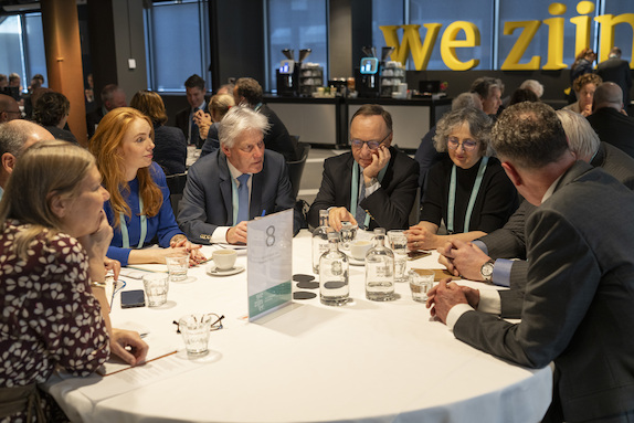 Kamerleden in gesprek met ambassadeurs - 1