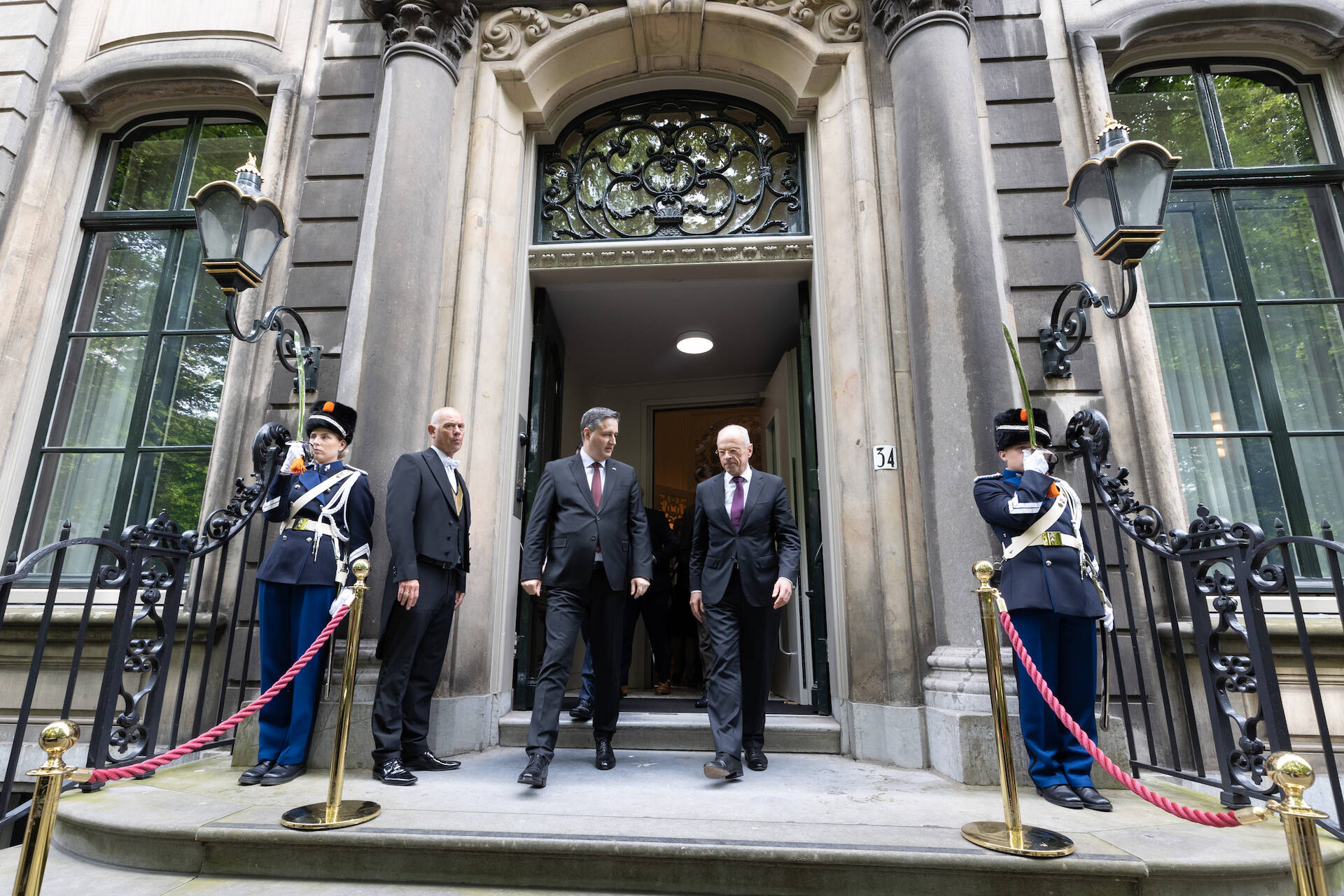 Bećirović en Eerste Kamervoorzitter Bruijn