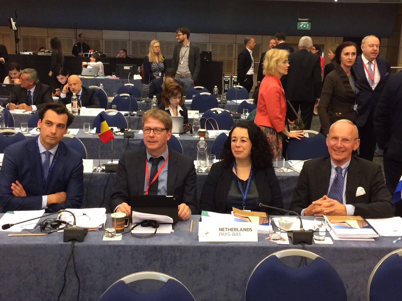 De Nederlandse parlementaire delegatie: Thierry Baudet (TK), Frits Lintmeijer (EK), Salima Belhaj (TK) en Menno Knip (EK)