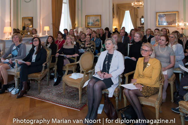 Voorzitter opent seminar Italiaanse ambassade