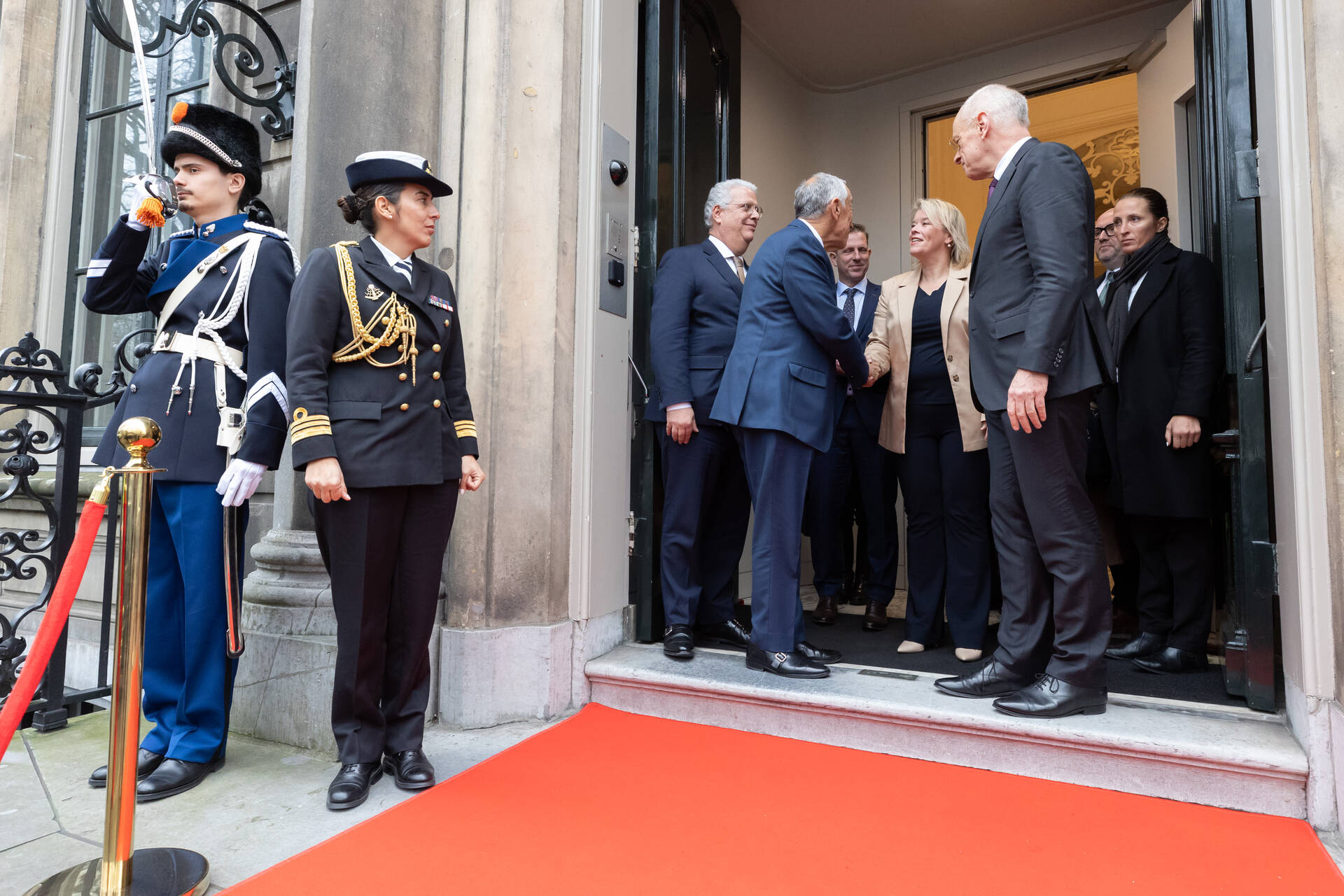 Vertrek van de president van Portugal