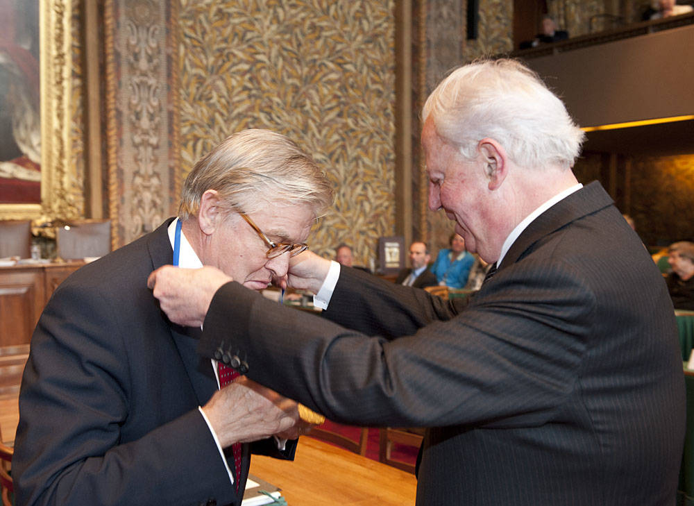 Onderscheiding Gouden Medaille Fondation du Merite Europeen 2