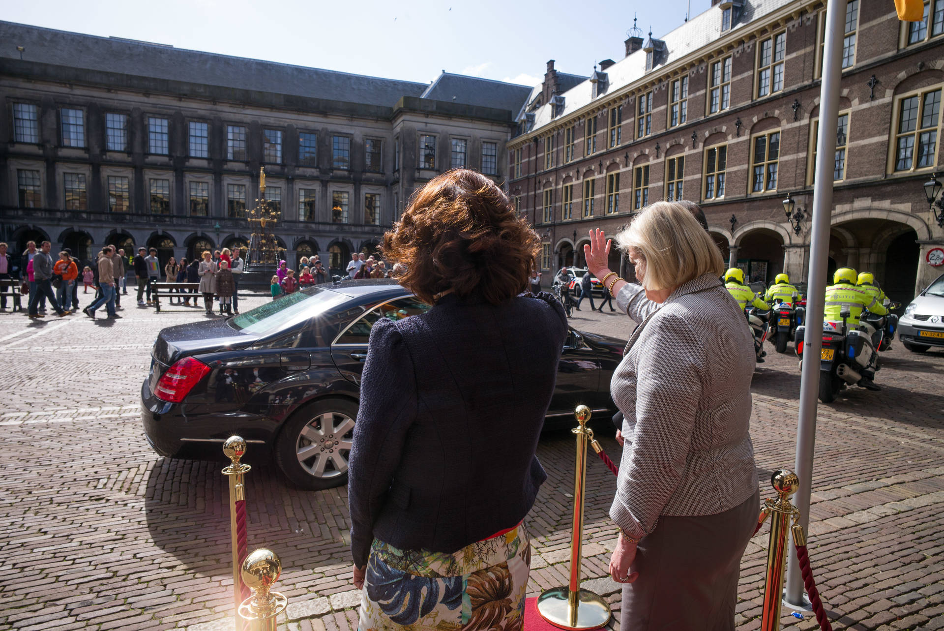 Afscheid van de Bondsraadpresident op de rode loper