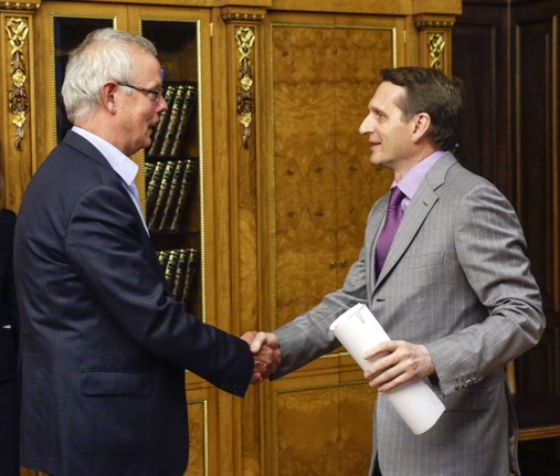 Senator Tiny Kox met Doema-Voorzitter Sergei Naryshkin