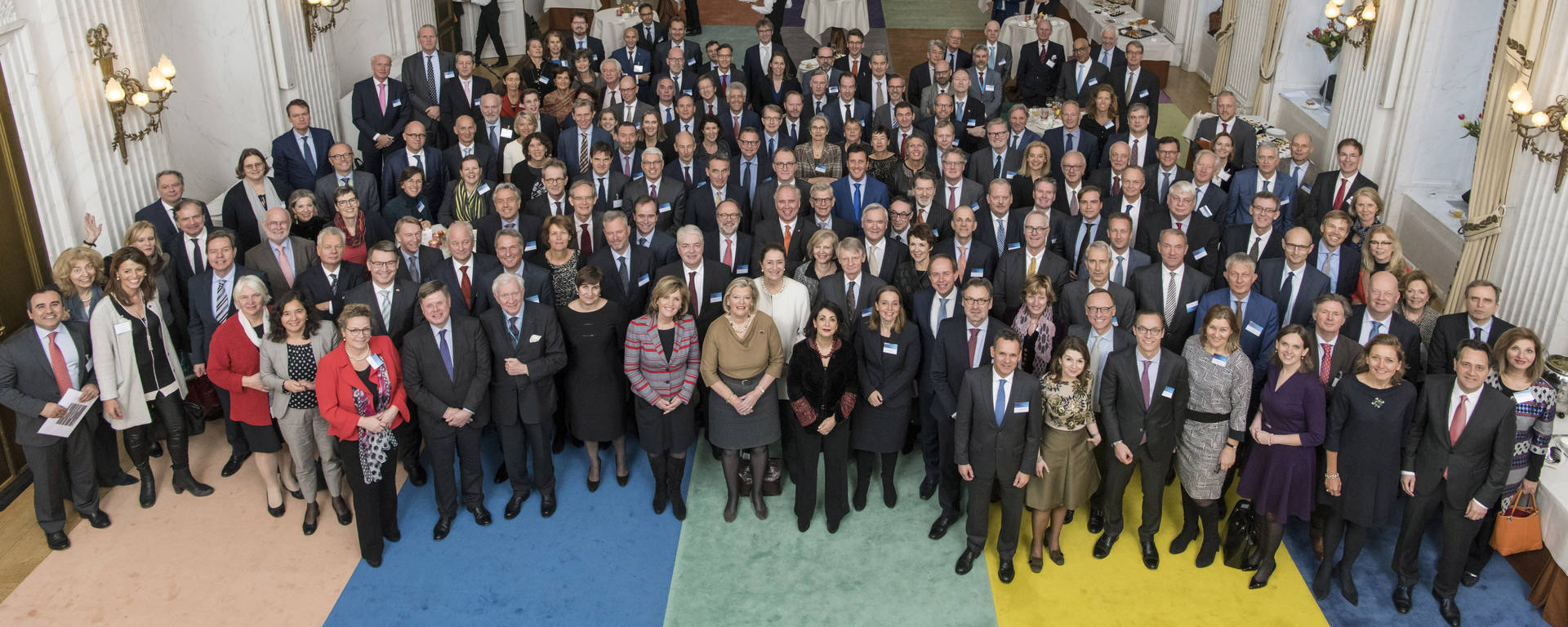 Groepsfoto Ambassadeurs en Kamerleden