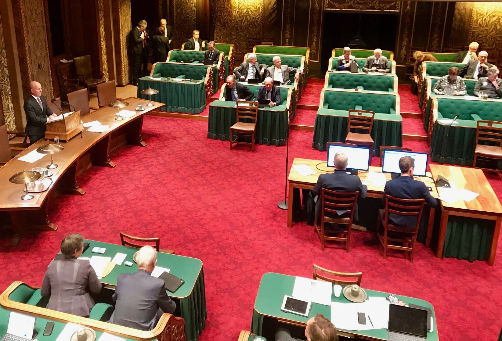 Staatssecretaris Knops in debat met de Eerste Kamer