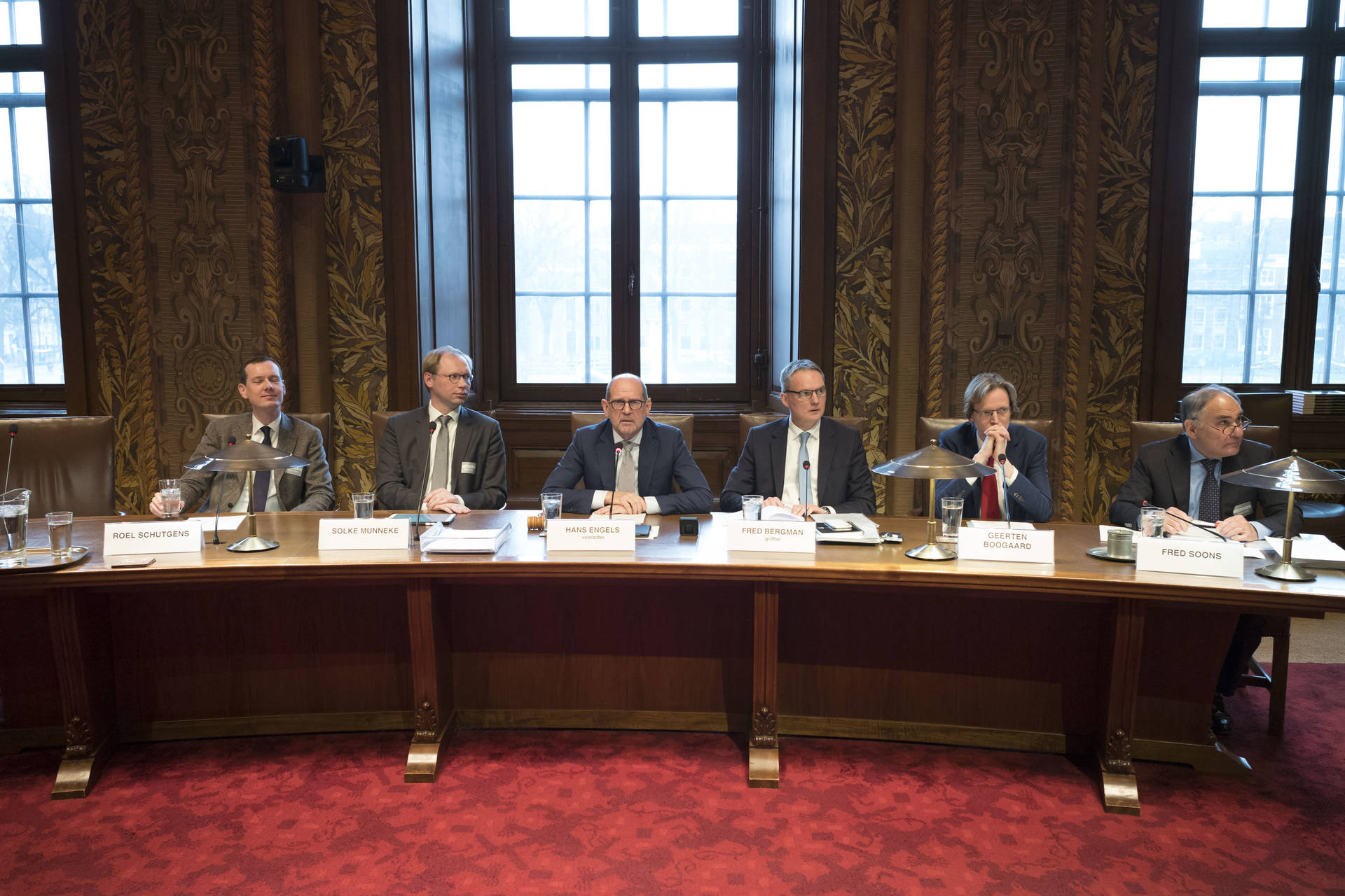 Panel 1 over de juridische aspecten van de intrekking van de Wet raadgevend referendum