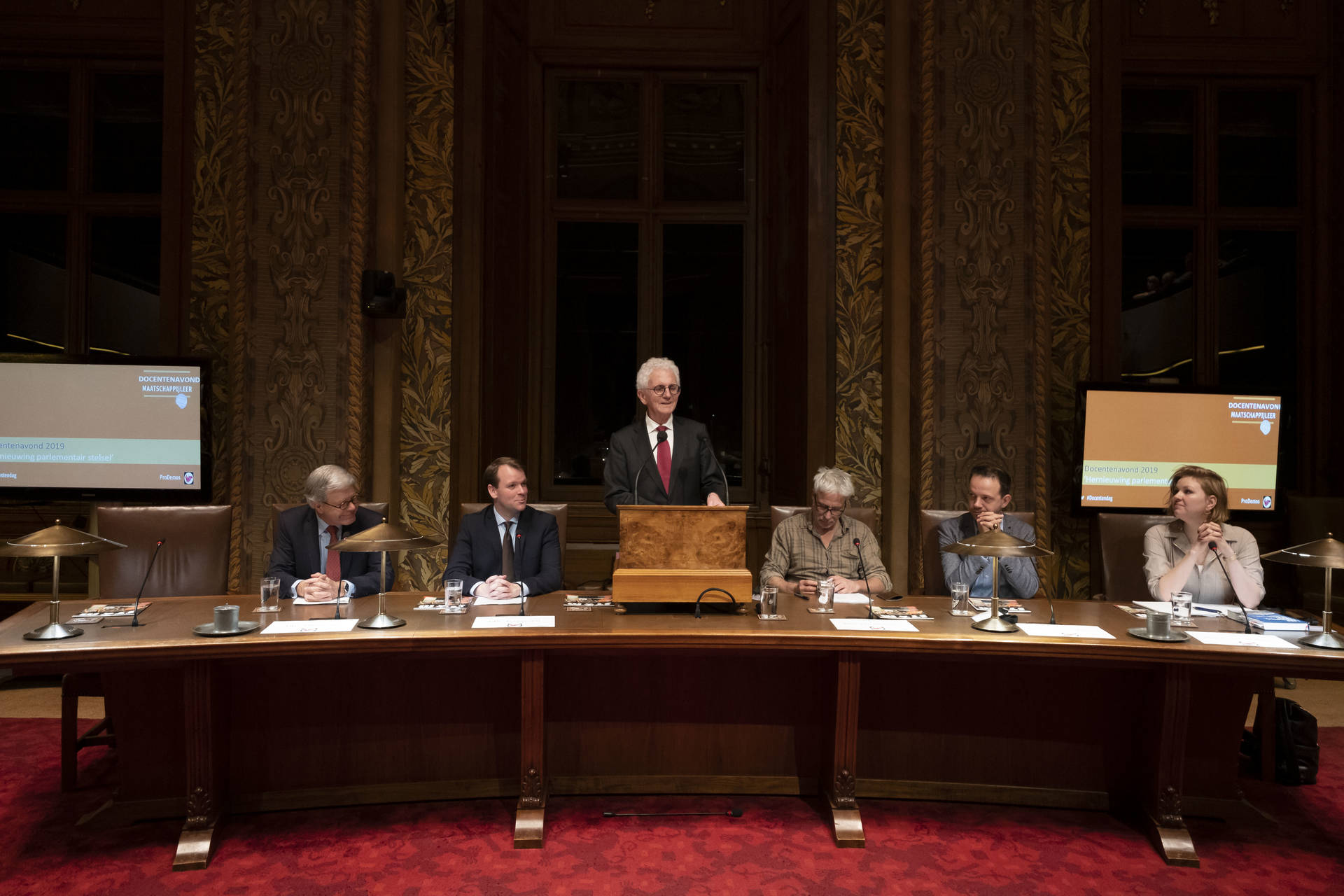 Oud-senator Kars Veling leidde de avond