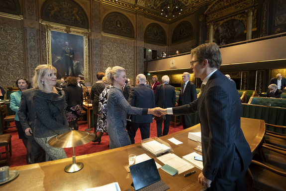 Felicitaties voor minister Dekker voor Rechtsbescherming van senator Van Leeuwen (PvdD)