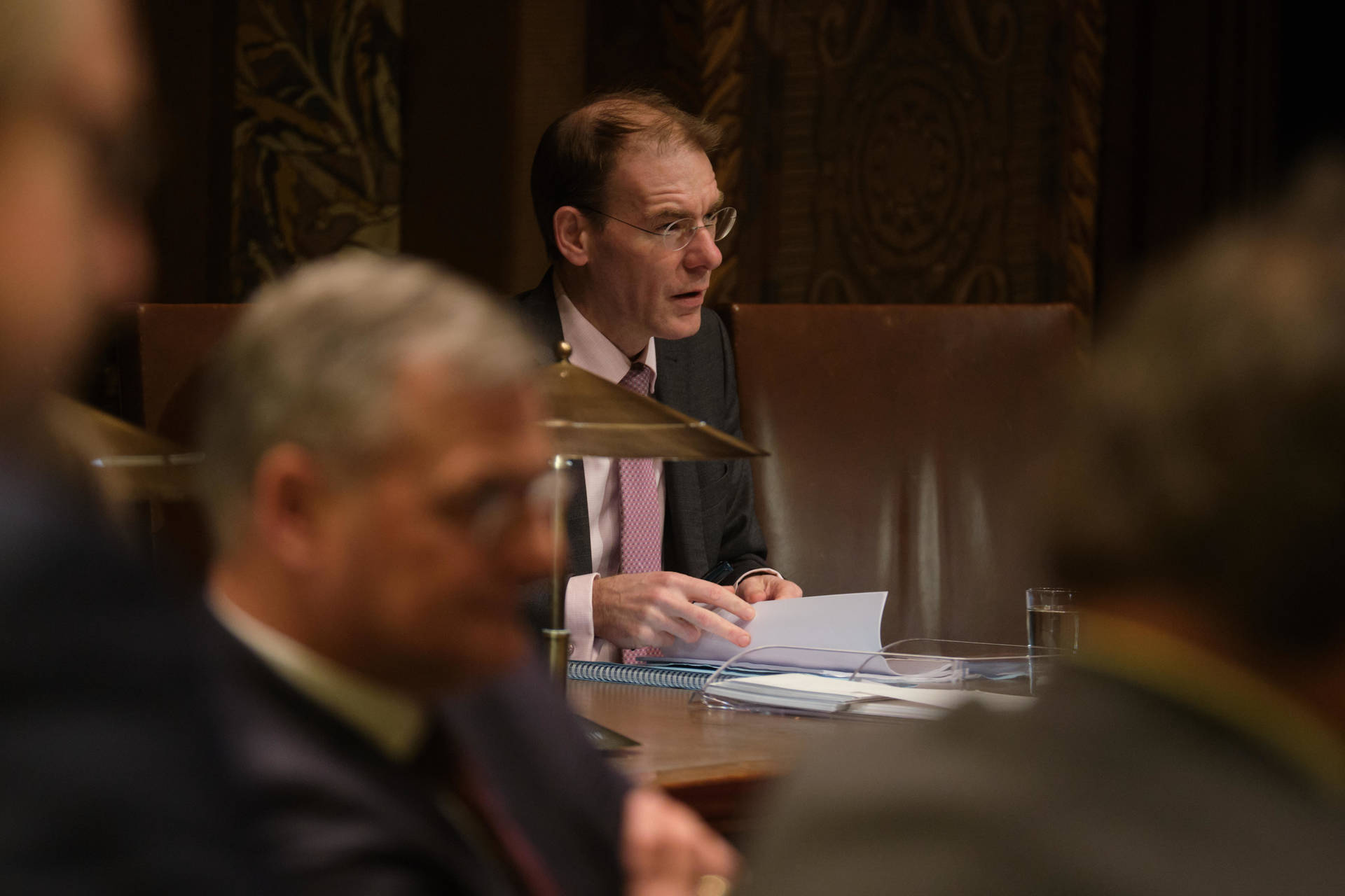 Staatssecretaris Snel van Financiën tijdens het debat