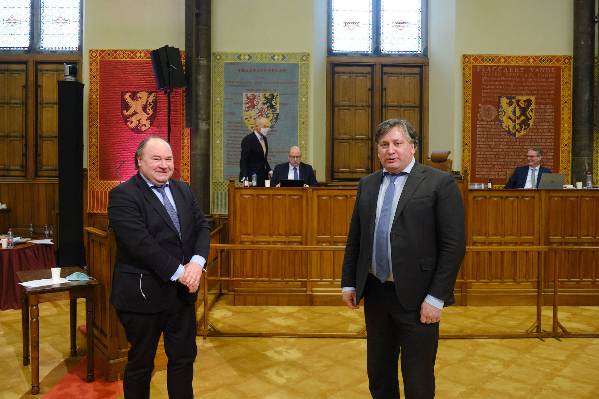 Felicitaties voor senator Baljeu (Fractie-Otten) die in het debat zijn maidenspeech hield