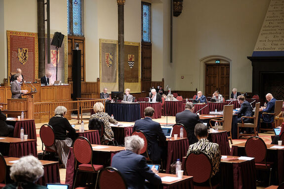 Debat over verlenging coronamaatregelen - 23 november 2021