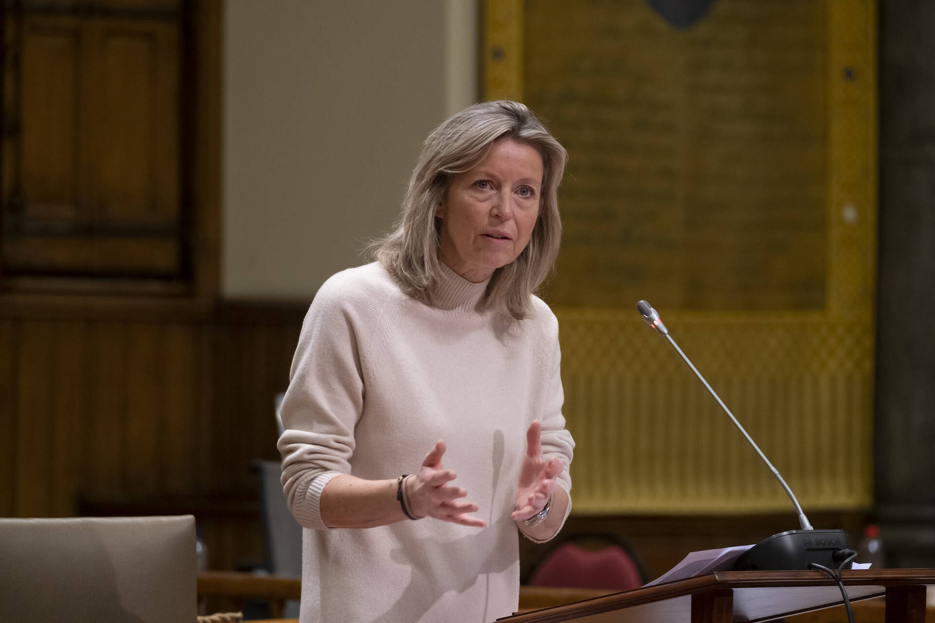 Minister Ollongren tijdens het debat op 14 december 2021