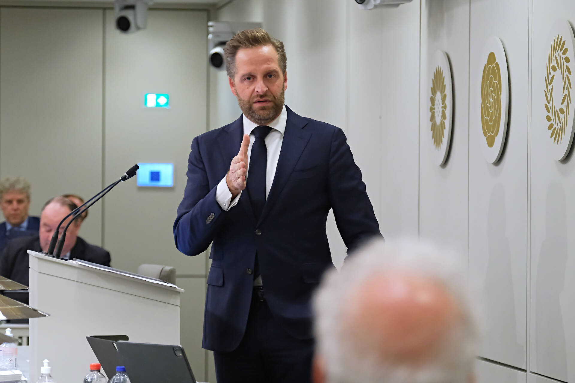 Minister De Jonge tijdens de interpellatie op 15 maart 2022