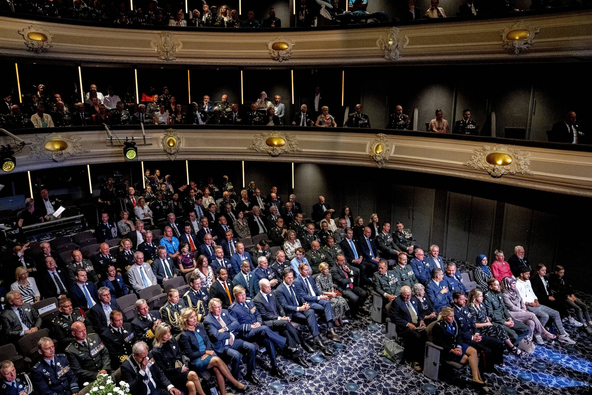 De Staten-Generaal werden op Veteranendag vertegenwoordigd door Eerste Kamervoorzitter Jan Anthonie Bruijn en Tweede Kamervoorzitter Vera Bergkamp.