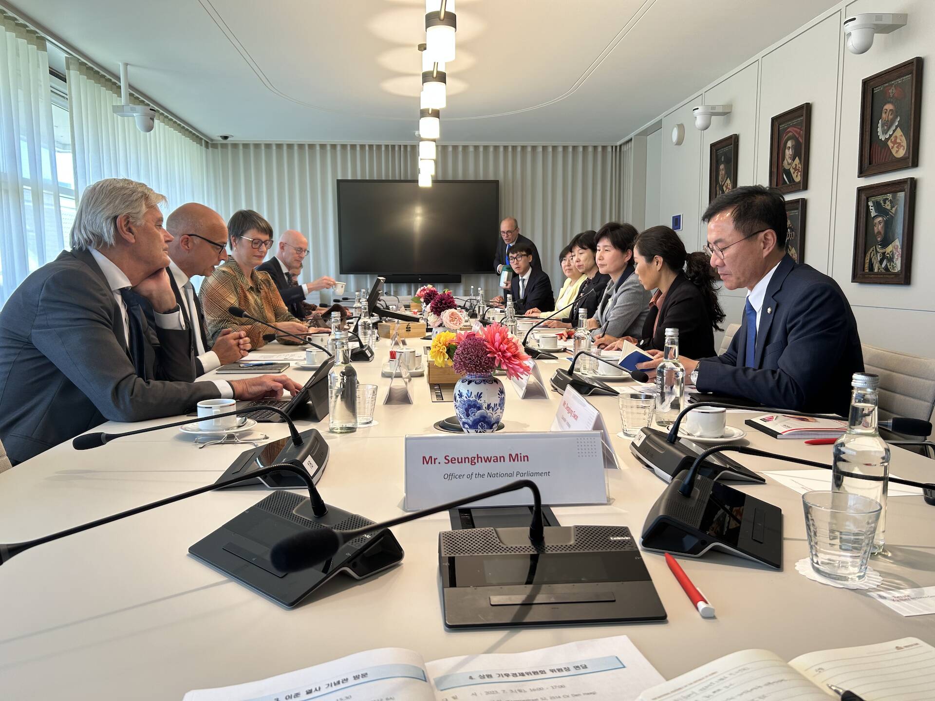 Delegatie Zuid-Korea bezoekt Eerste Kamer 