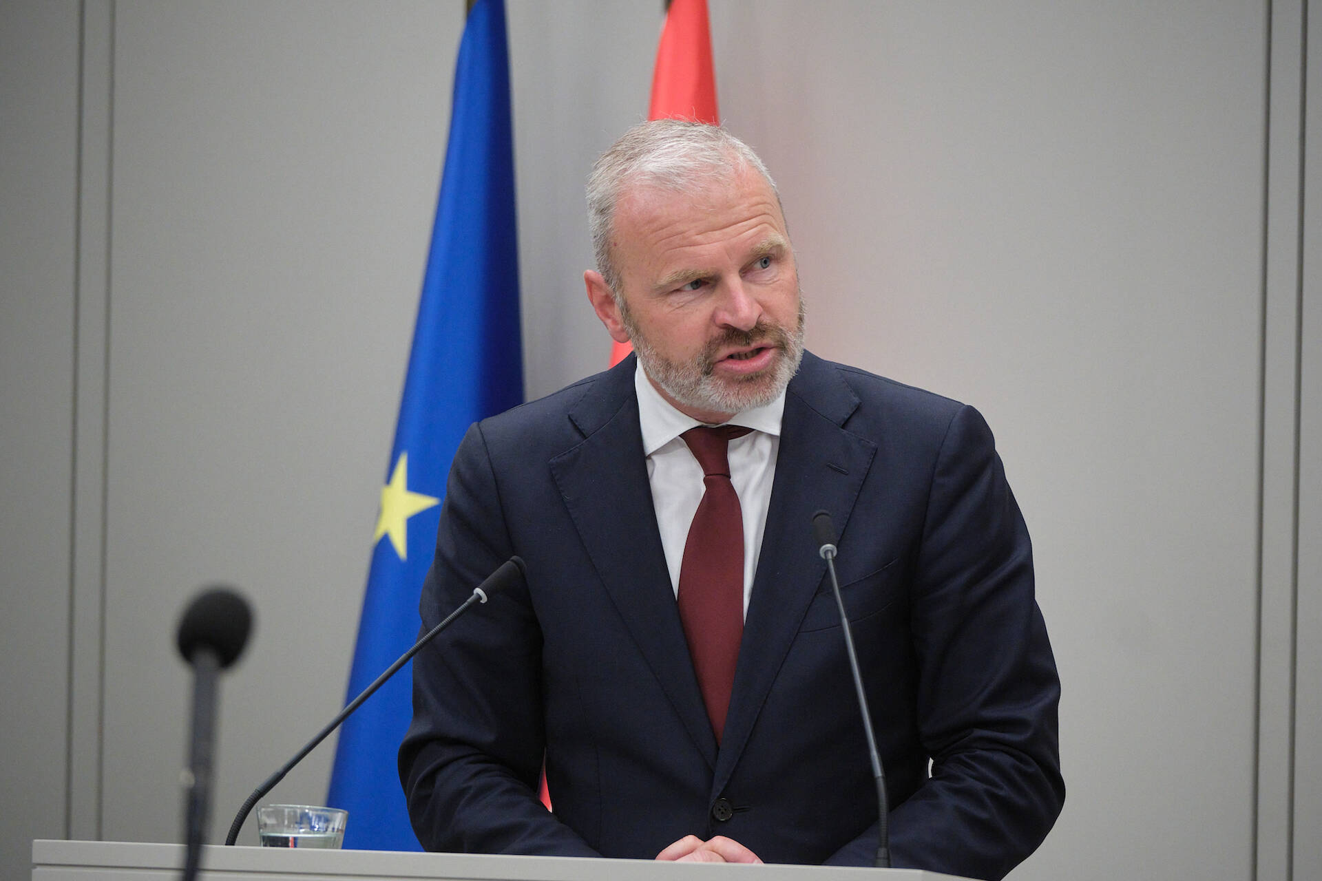 Senator Holterhues (ChristenUnie) hield zijn maidenspeech