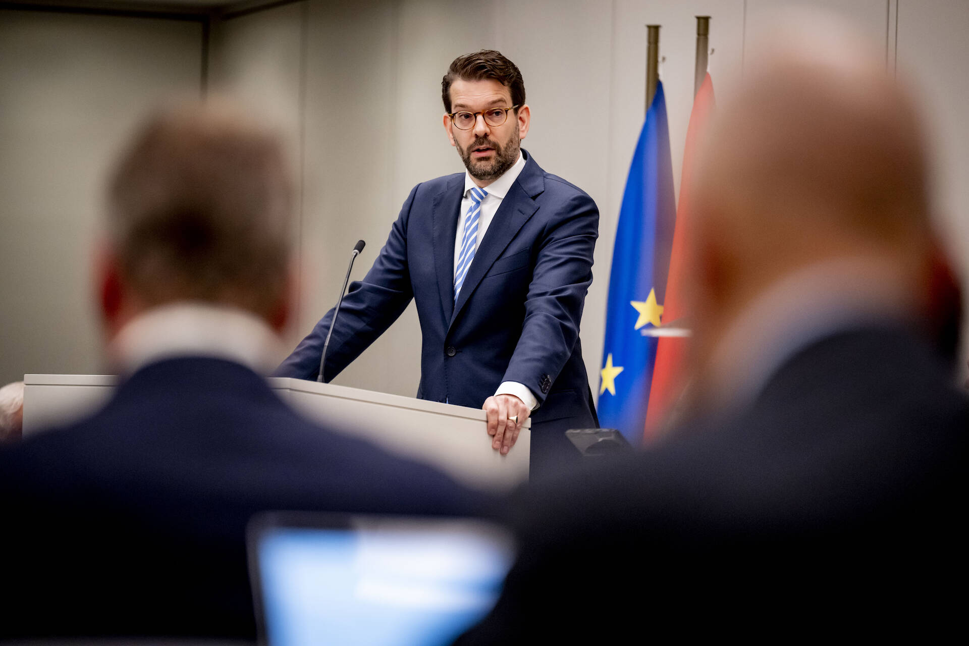 Senator Van den Berg tijdens het debat over de beëindiging van de gaswinning in Groningen - 16 april 2024