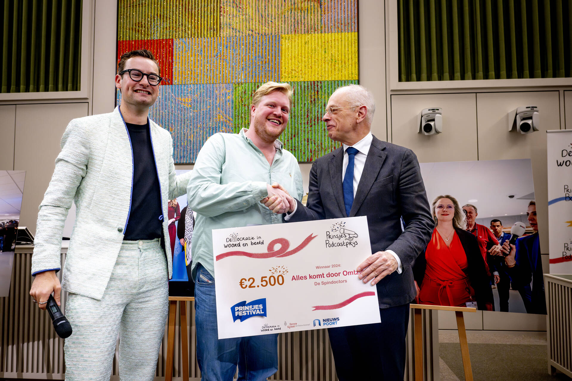 Felicitaties voor de winnaar van de PrinsjesPodcastprijs