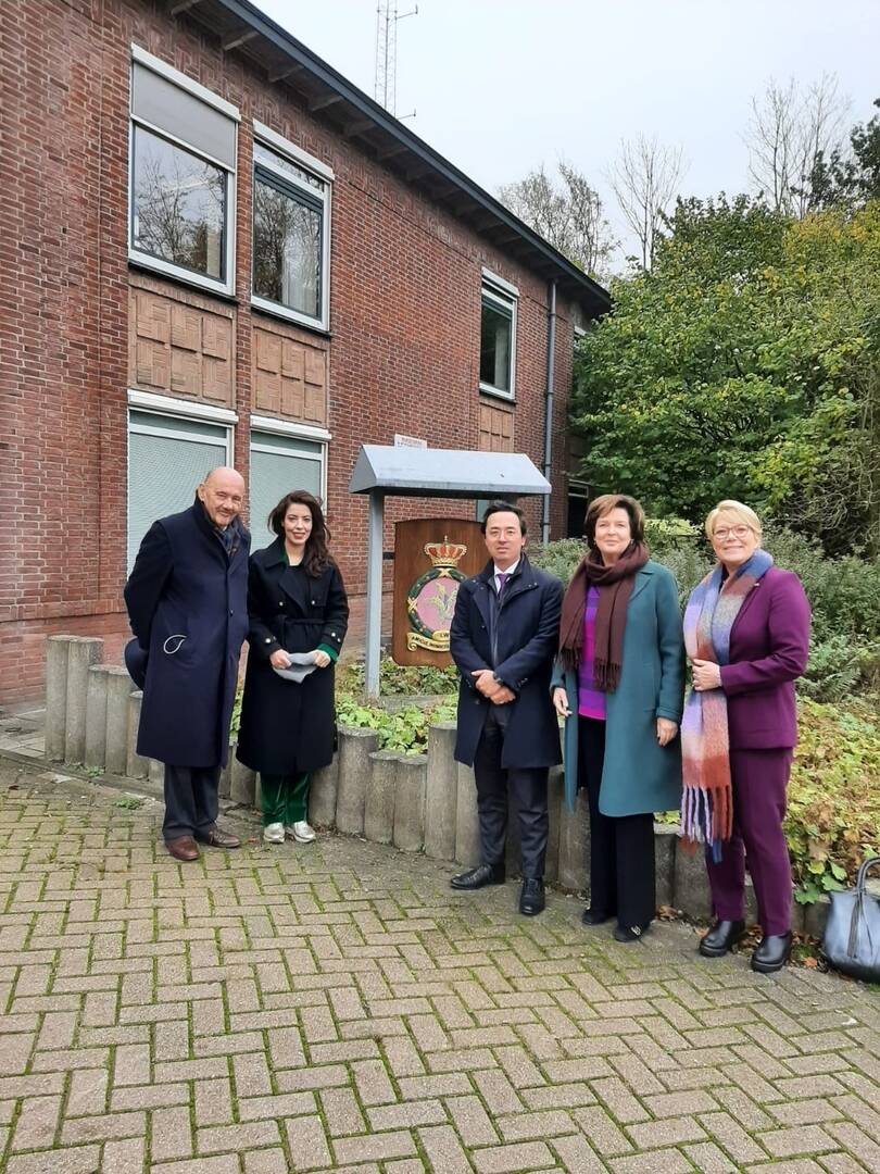 Kamerleden bezoeken vliegbasis Leeuwarden 2