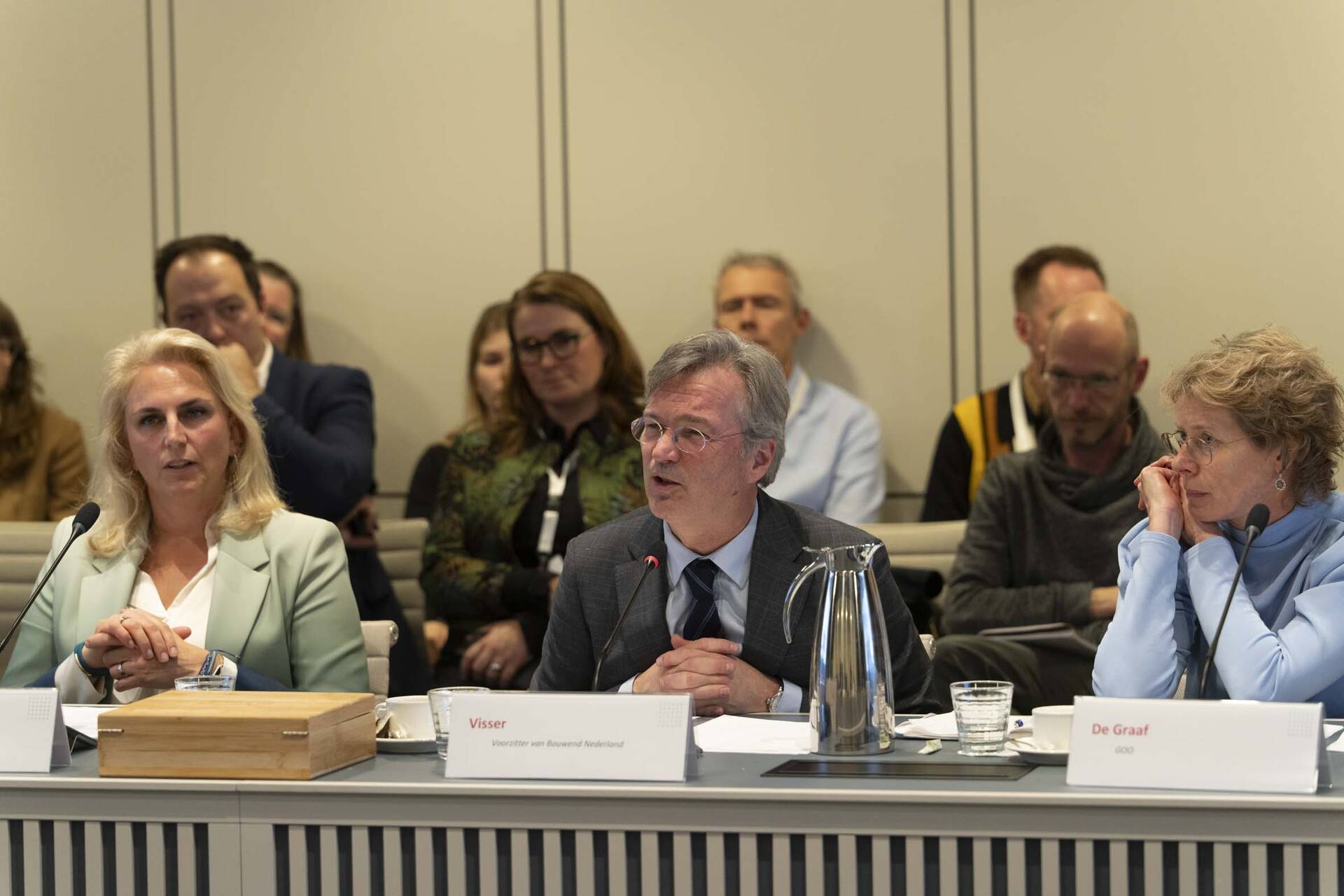 Femke Zevenbergen (Vereniging van Waterbouwers), Arno Visser (Bouwend Nederland) en Annelies de Graaf  (Gelders Ondergrond Overleg) 